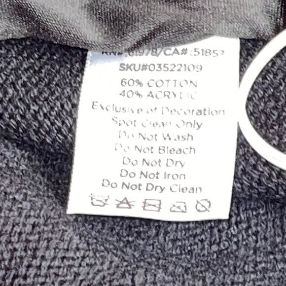 Spencer's THIS B?TCH LOVES CHRISTMAS Light Up 3D Tinsel Wreath Sweater Size S - Picture 4 of 4